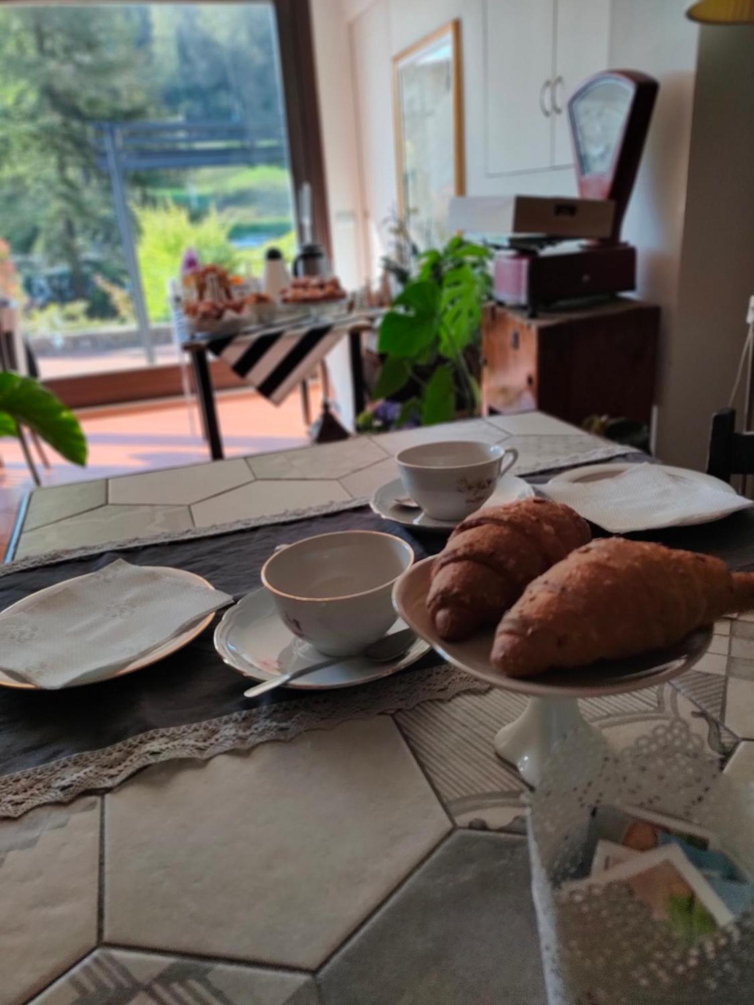 קלוזונה Bed&Breakfast Angela מראה חיצוני תמונה